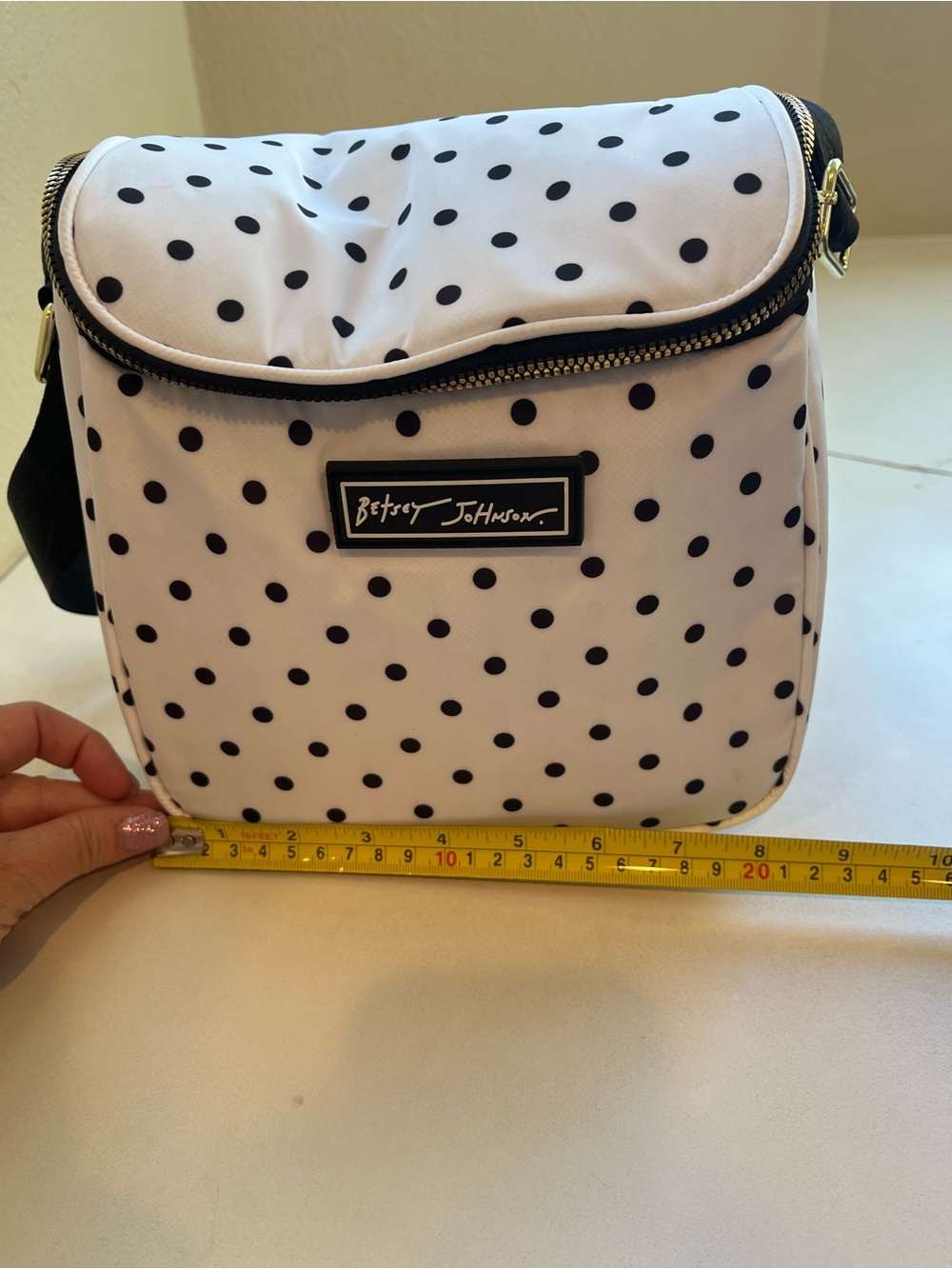 Betsey Johnson White and Black Polka Dot Insulated Lunch Tote Bag - Picture 2 of 4